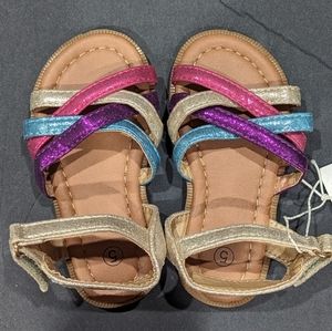 Girls Sandals colorful and Velcro size 5, no brand